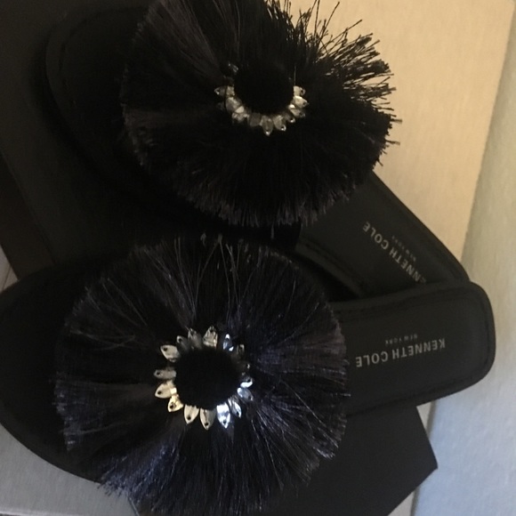 Sandals - Picture 2 of 2